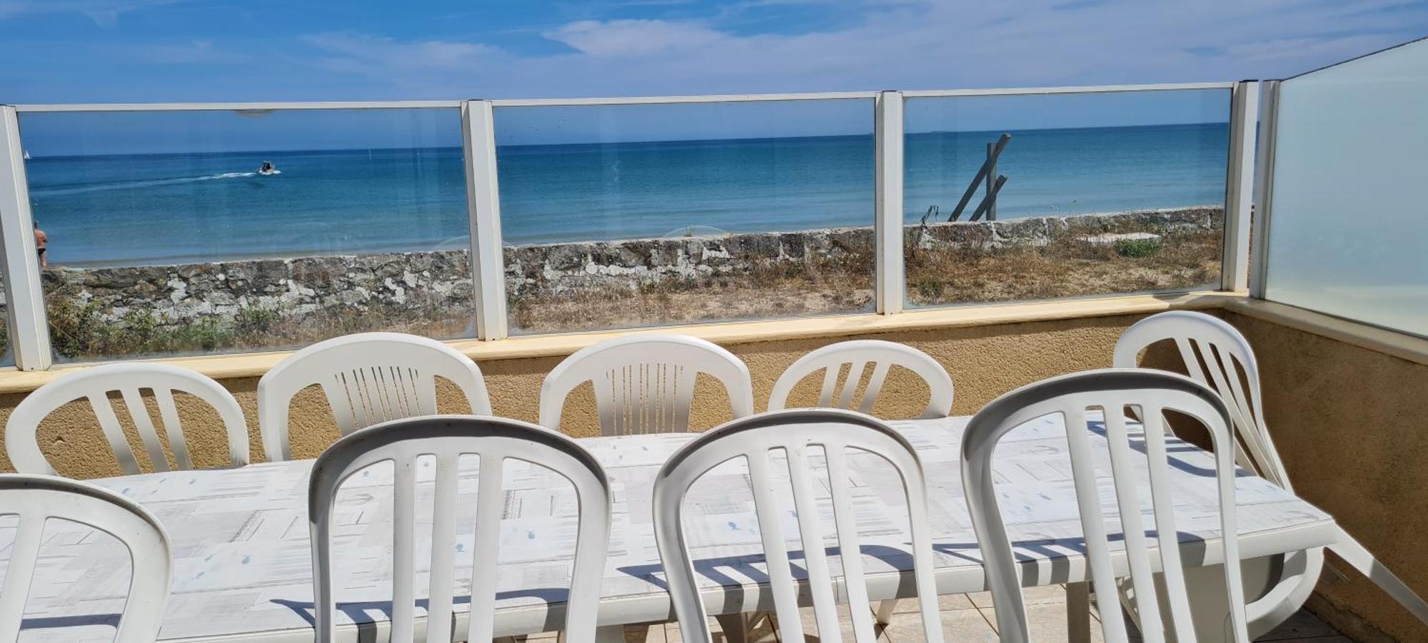 Villa Relais Des Iles Saint Marcouf Exterior foto